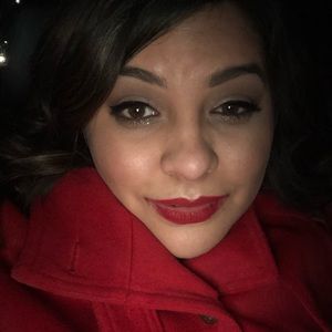 Meet your Posher, Christina